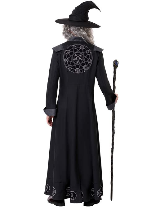 Glinting magic practitioner outfit